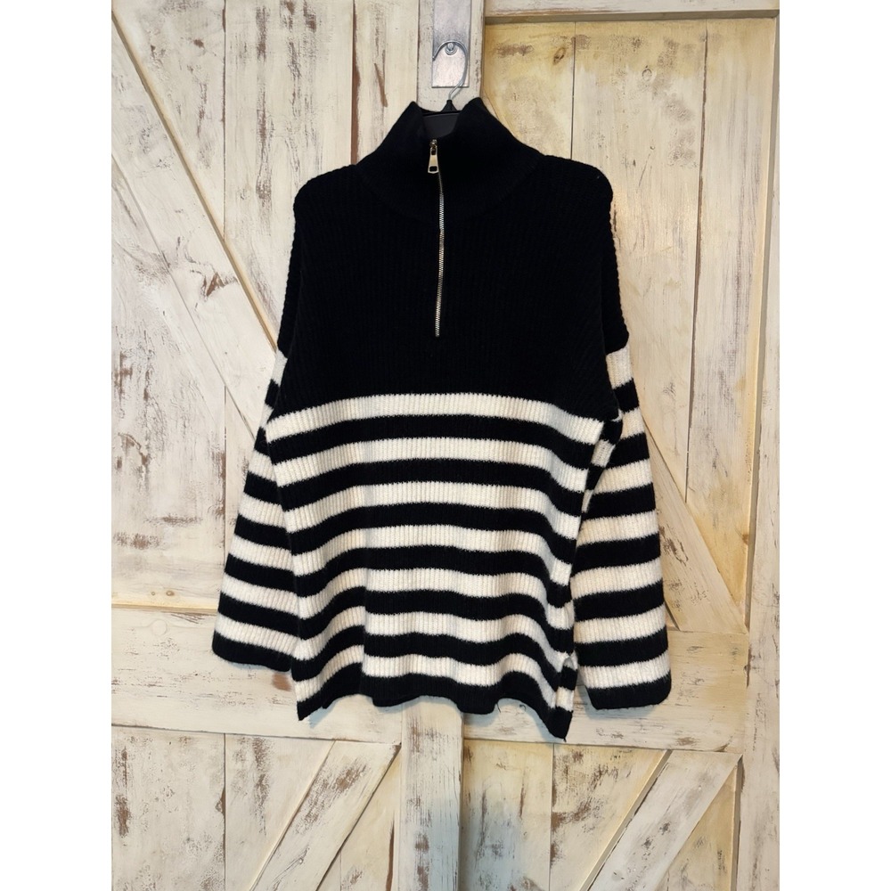 SAGE‎ THE LABEL Striped Quarter Zip Sweater Black/White Long Sleeves Slit Side M